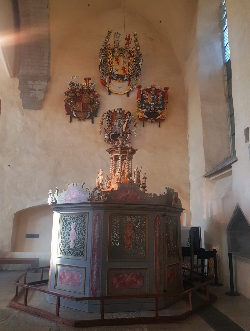 Niguliste kirik Baptisteerium